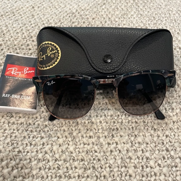 Rayban Clubmaster sunglasses 😎 - Picture 12 of 14